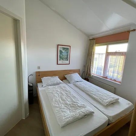 Ferienhaus Zeester 244