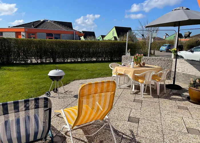 Ferienhaus Zeester 244 *